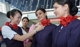 印度空姐爆料图片大全视频,真实工作幕后照片与视频大揭秘