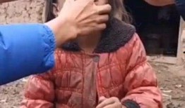 网红爆料小孩视频,萌娃视频引发网友热议，萌态可掬萌翻众人