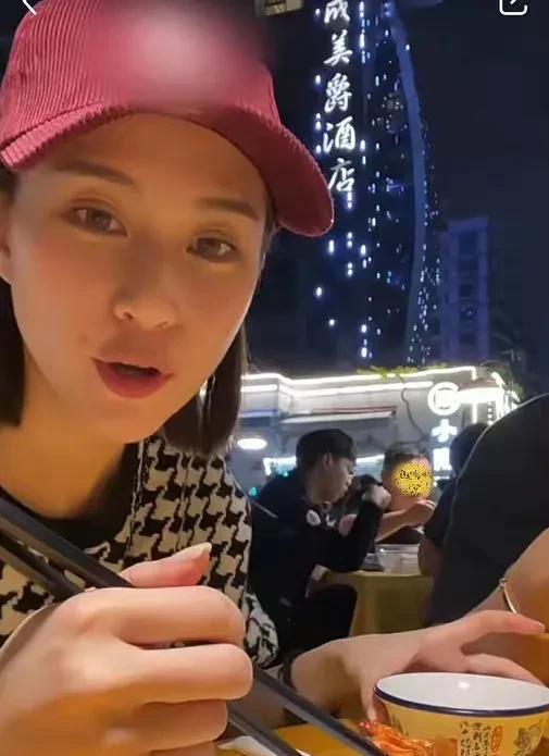 圈内爆料娱乐圈吃瓜,吃瓜群众背后的真相大起底